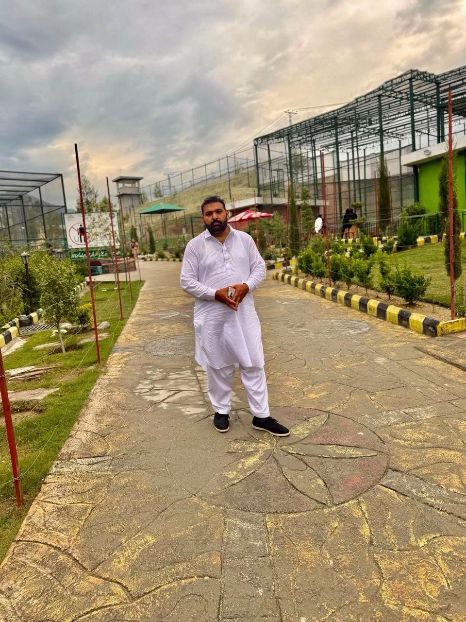 @ABDULLAH(Hussain Motors).