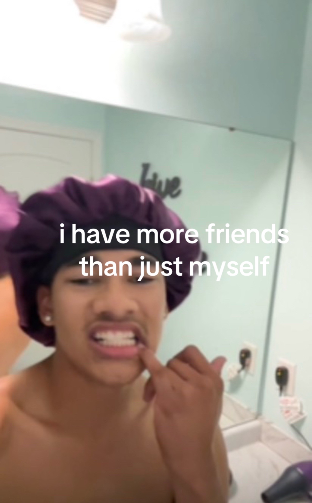 @d3fnot_aaron