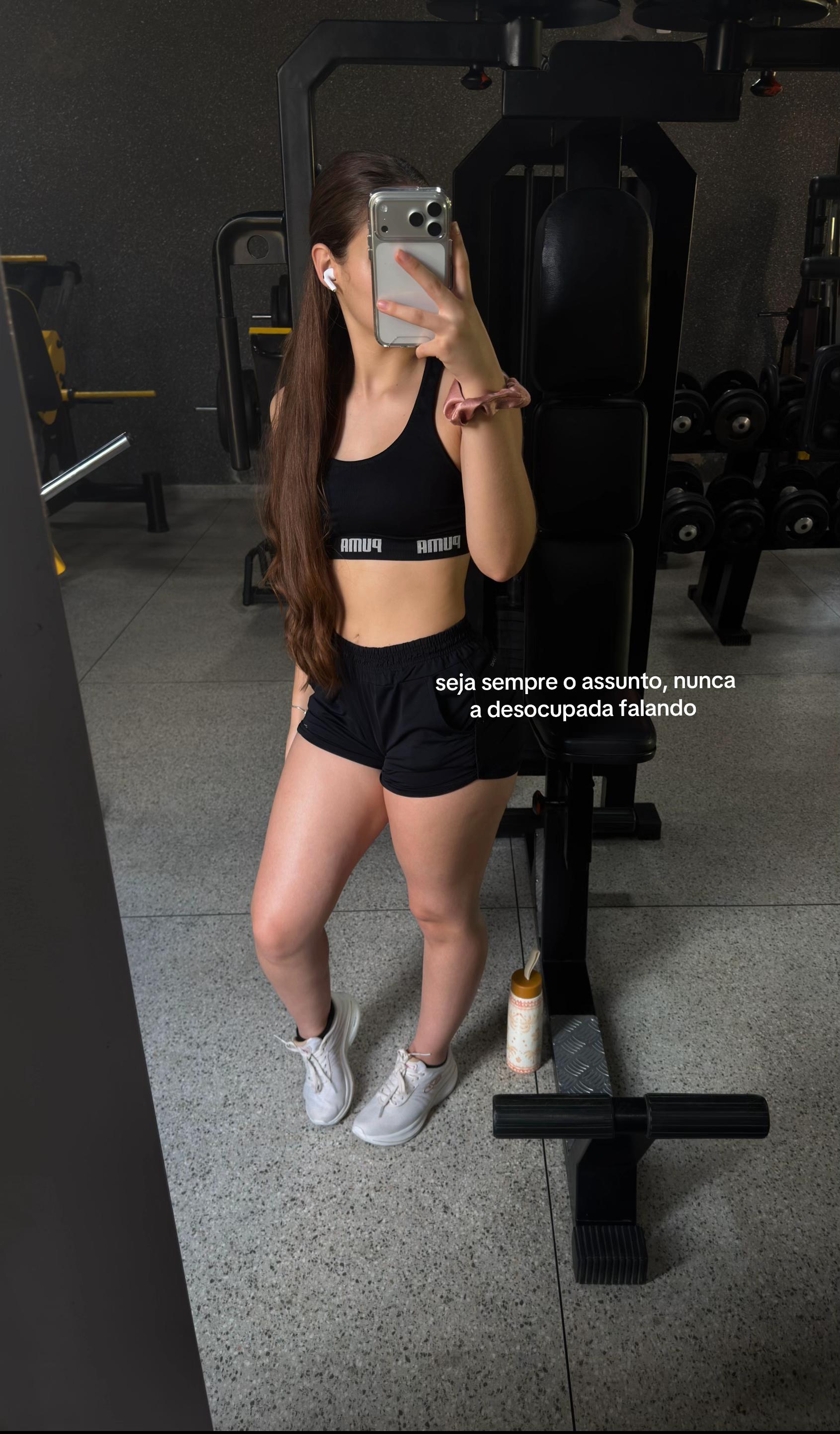 @Ariane C.