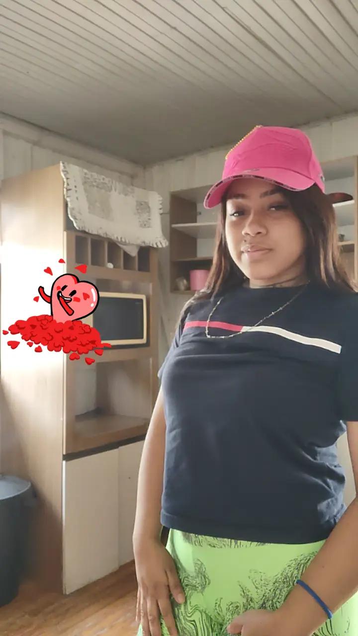 @tú nenas chiquita ☘️