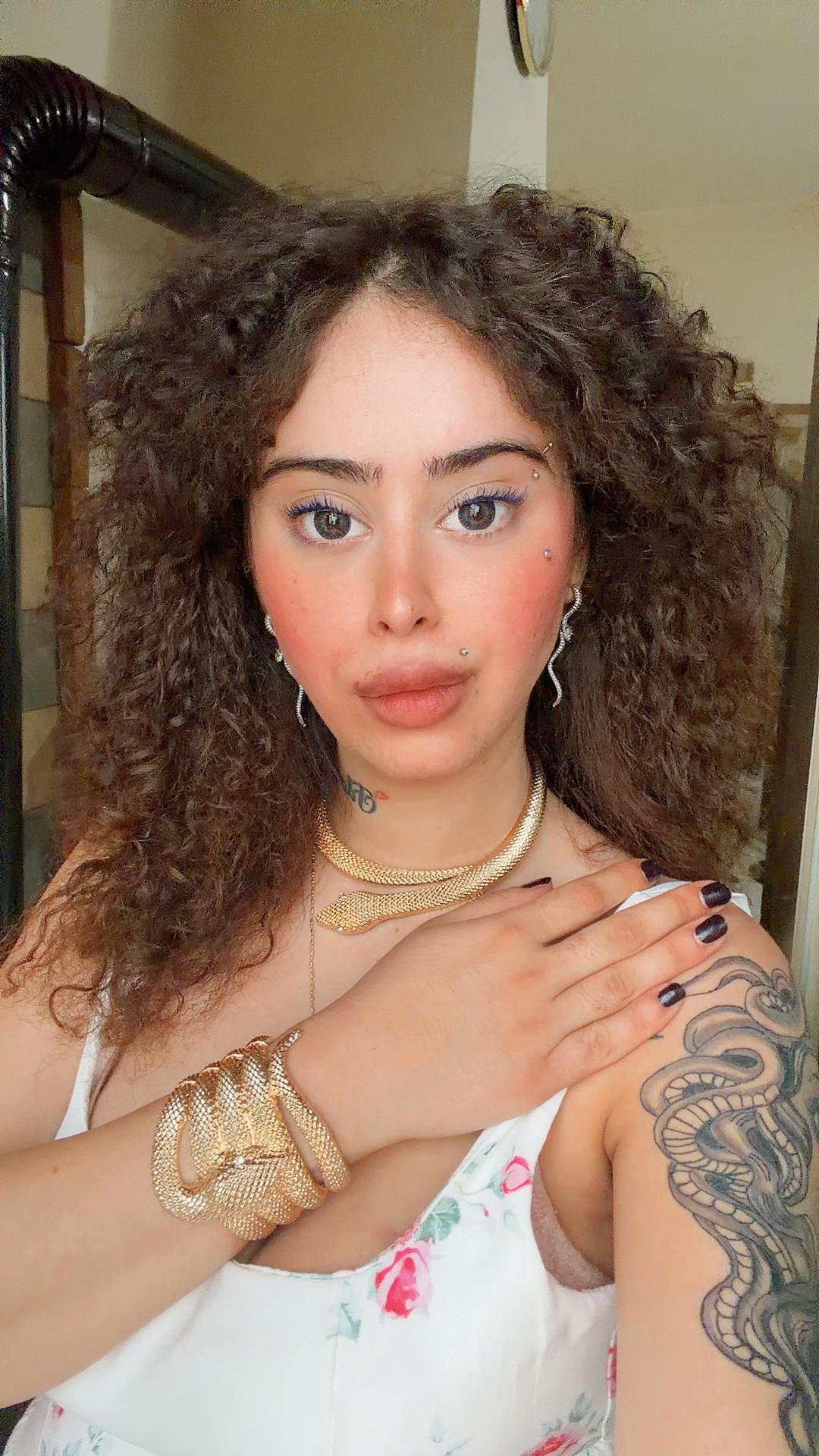 @Luana Flora Fernando