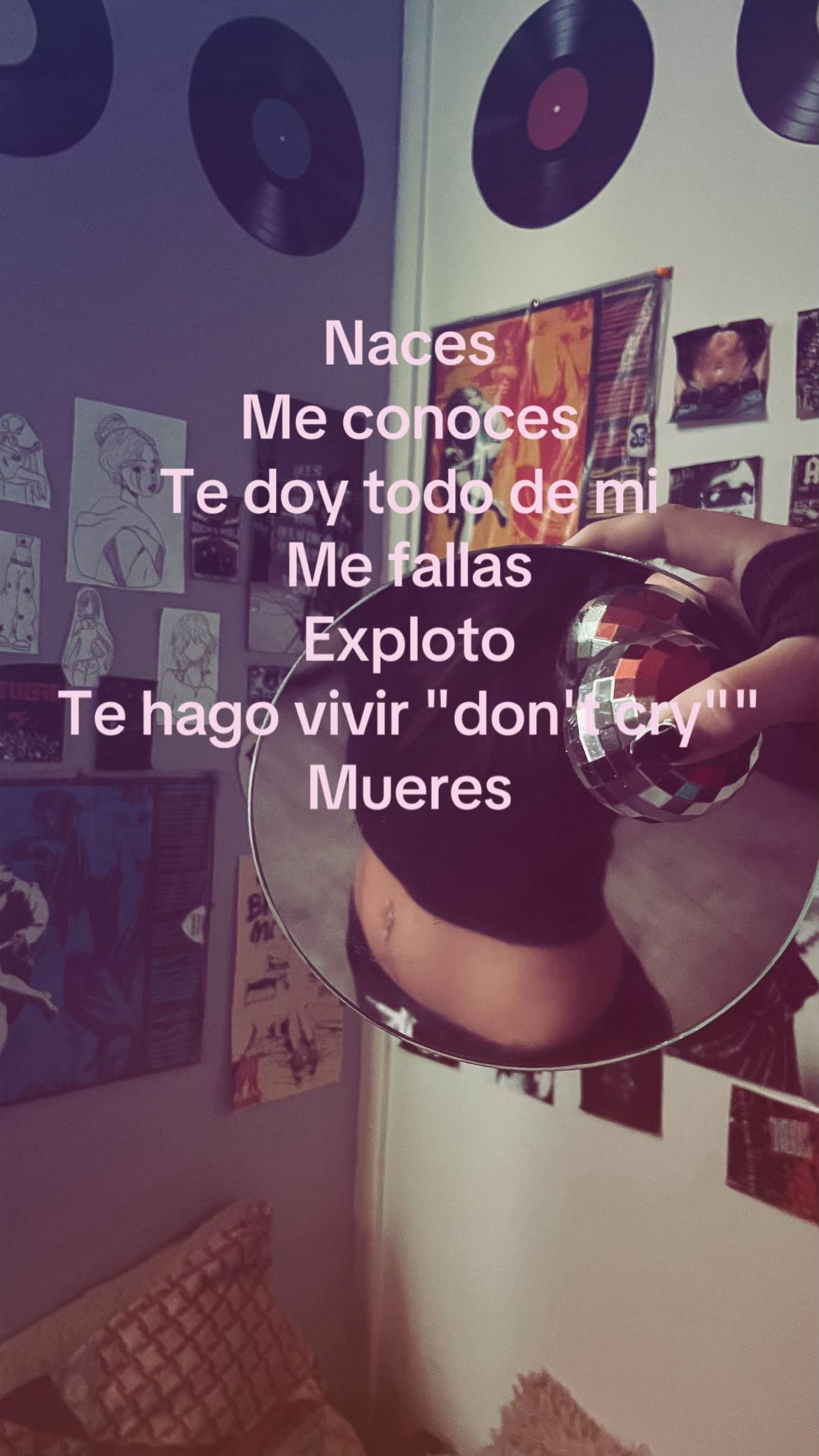 @🕸️