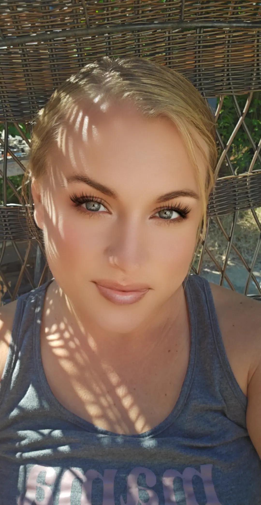 @anitajackson24