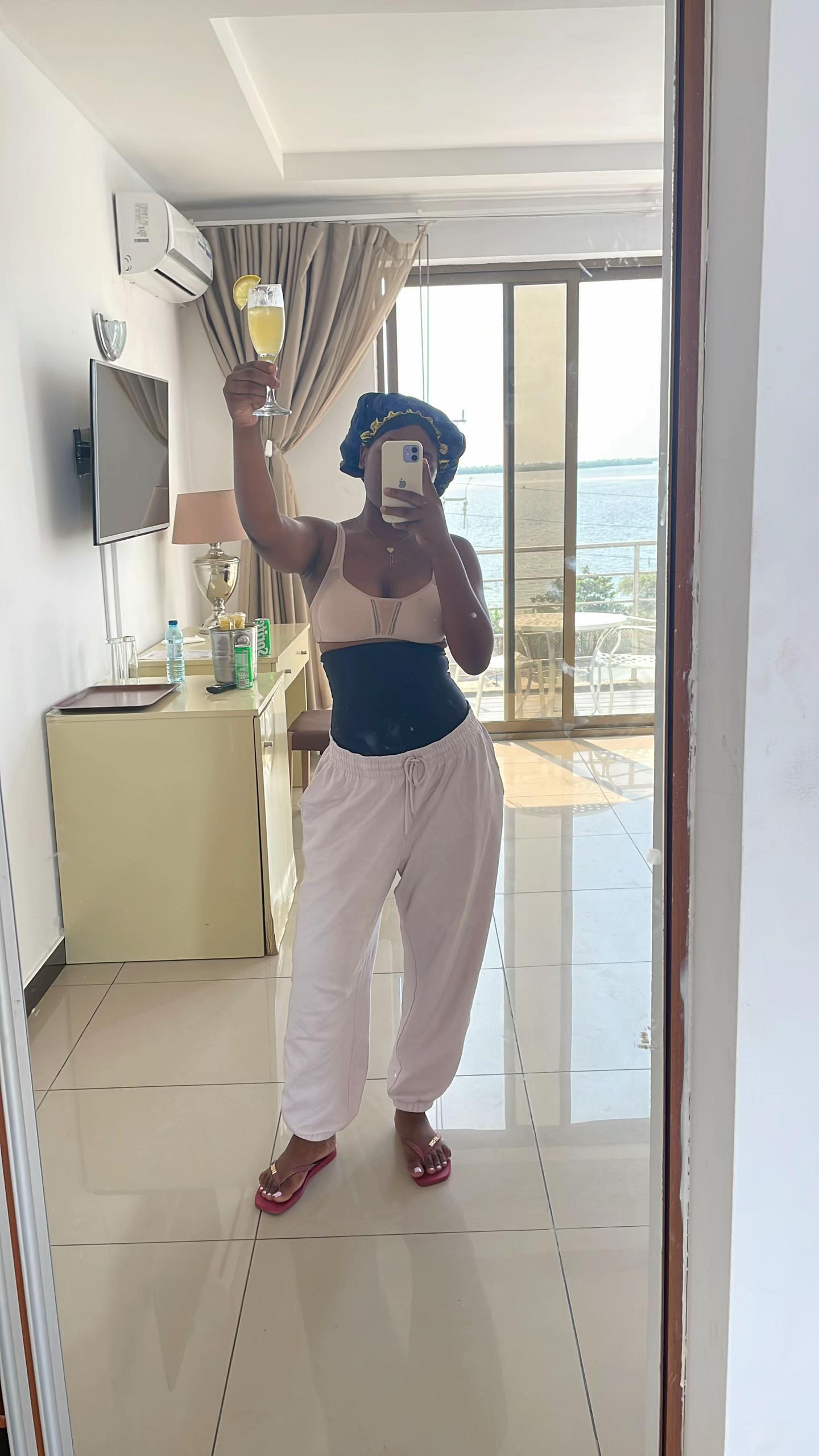 @Zini AB&hearts;️