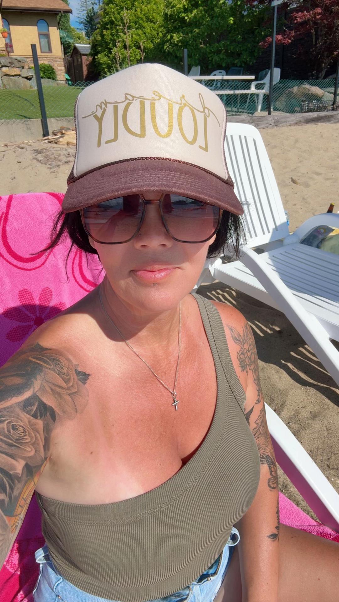 @Hotmessrednekmamma