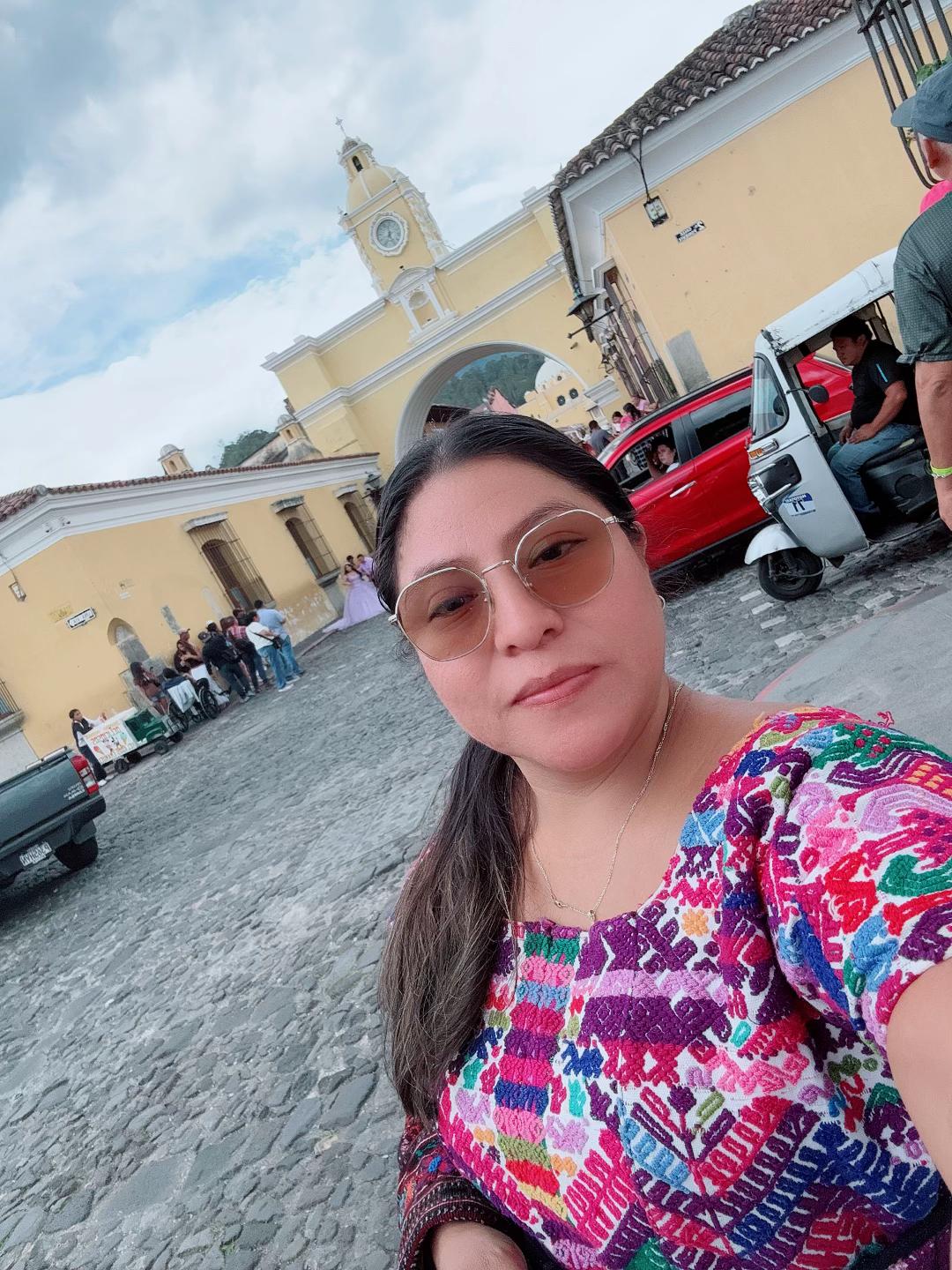 @alymoralesgt