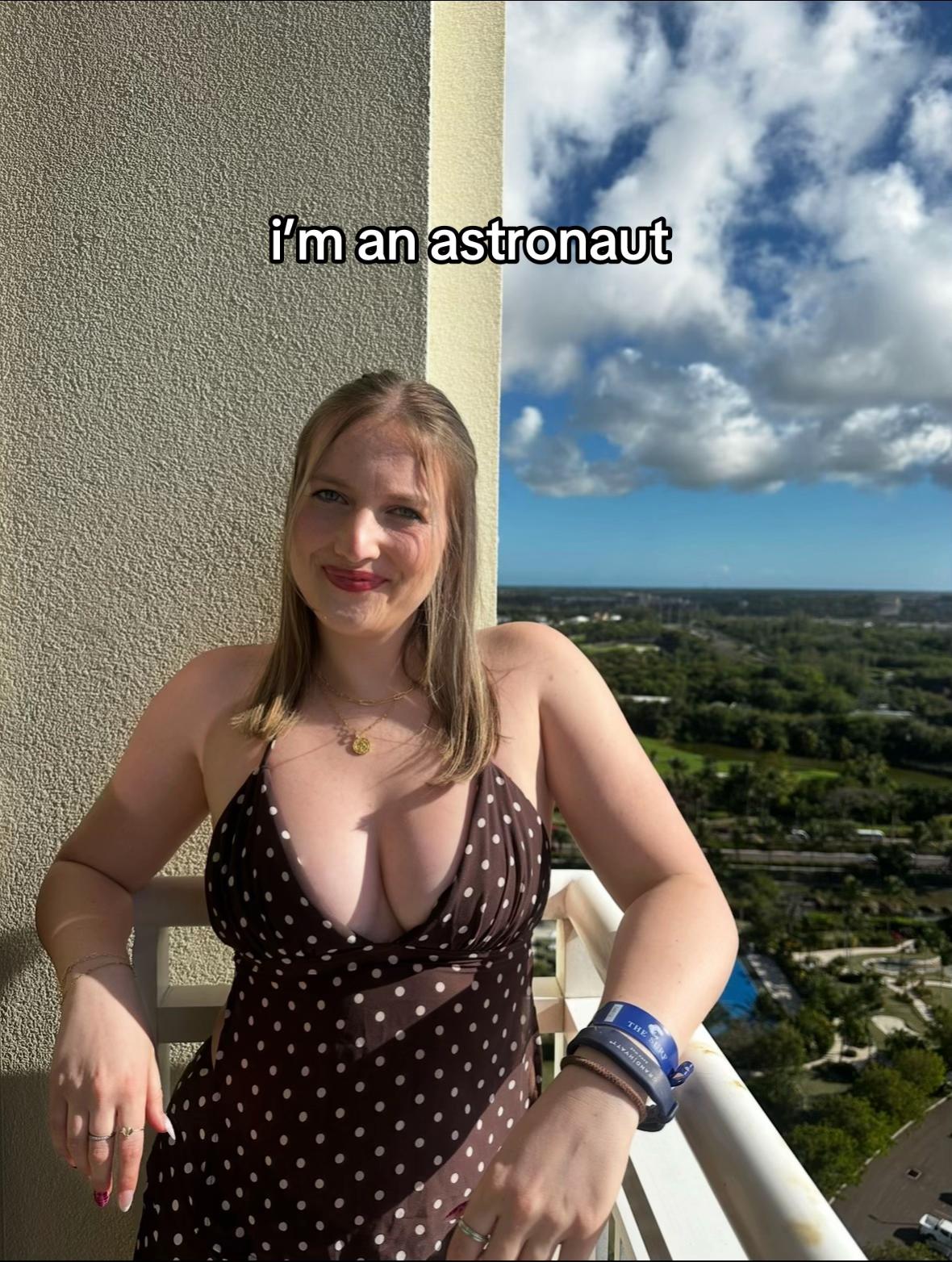@bee.oxox