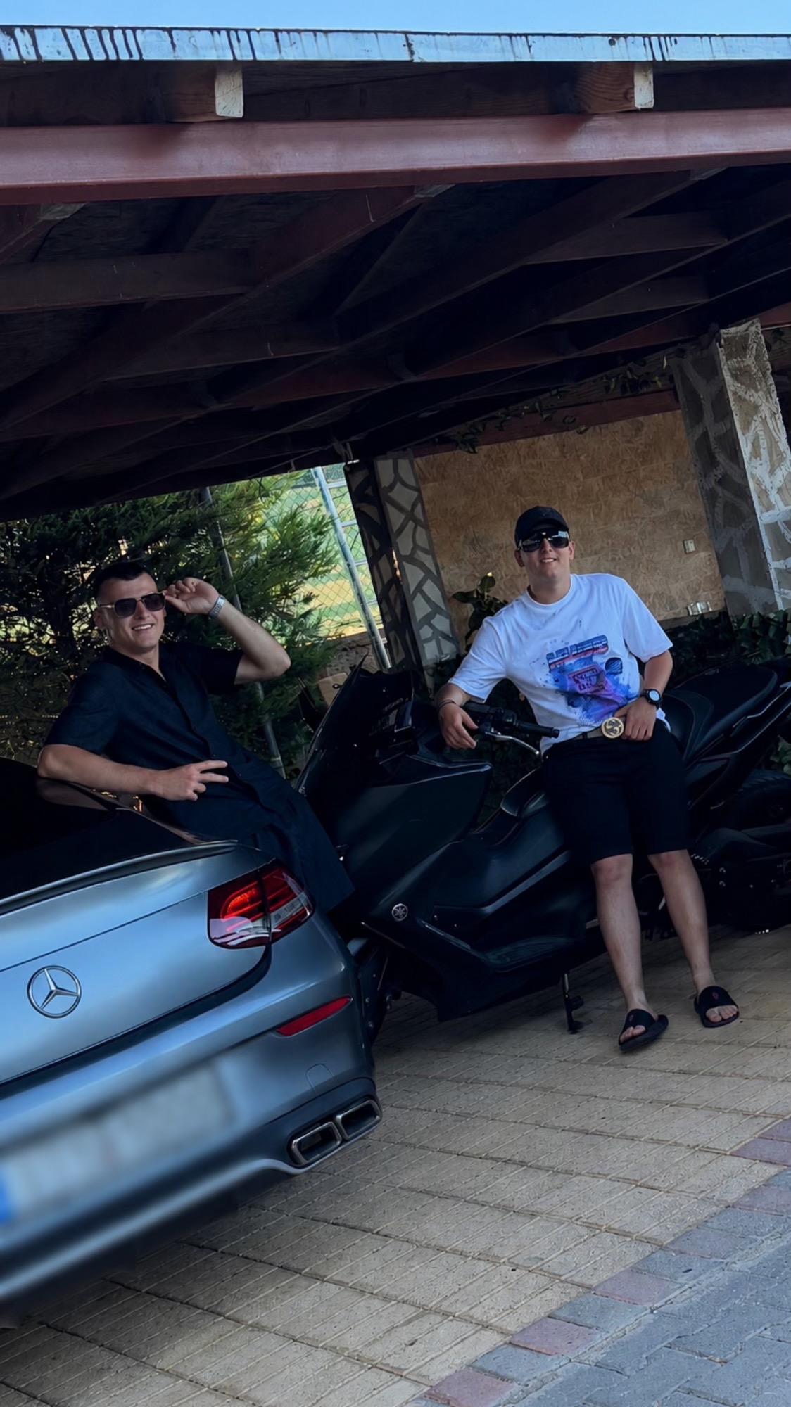 @🇦🇱