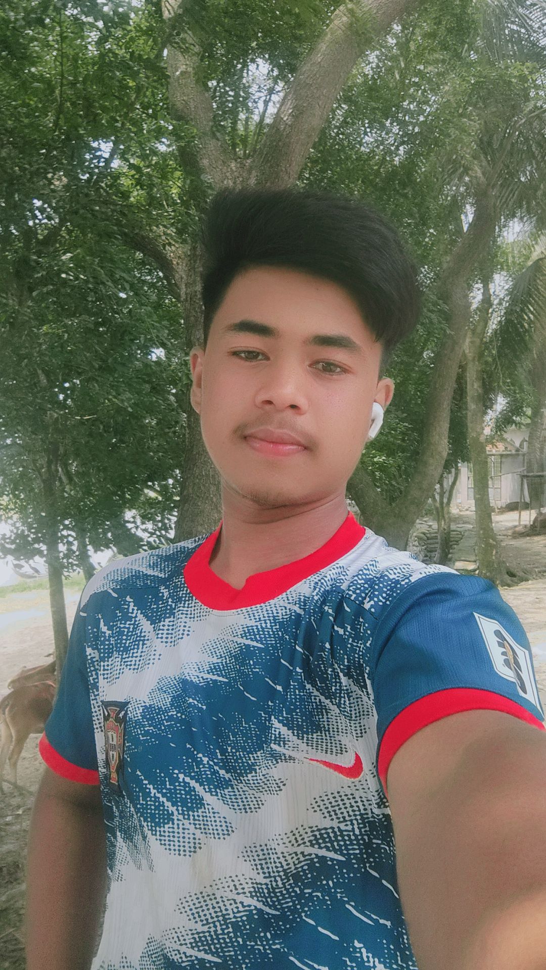 @ব্যর্থ কবি..!!👑