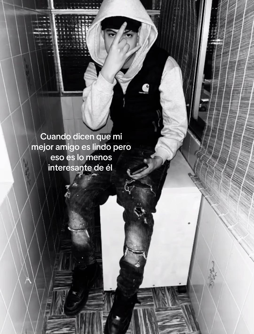 @__user__desconocida