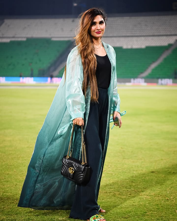 @Hassamyah32
