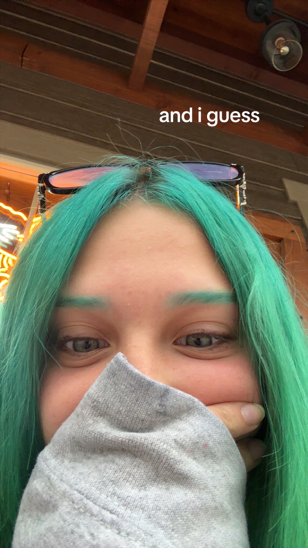 @𓋹︎