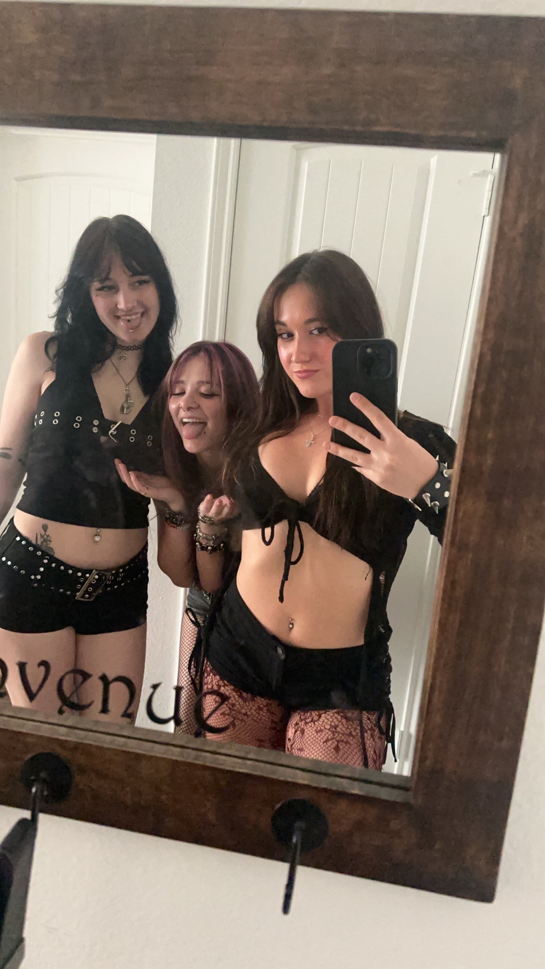 @edeecat