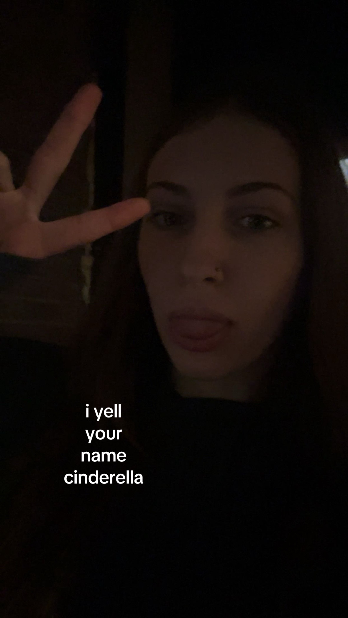 @￶