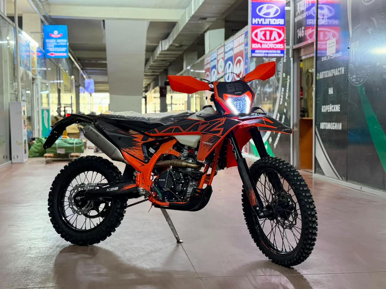 @MOTO luxe