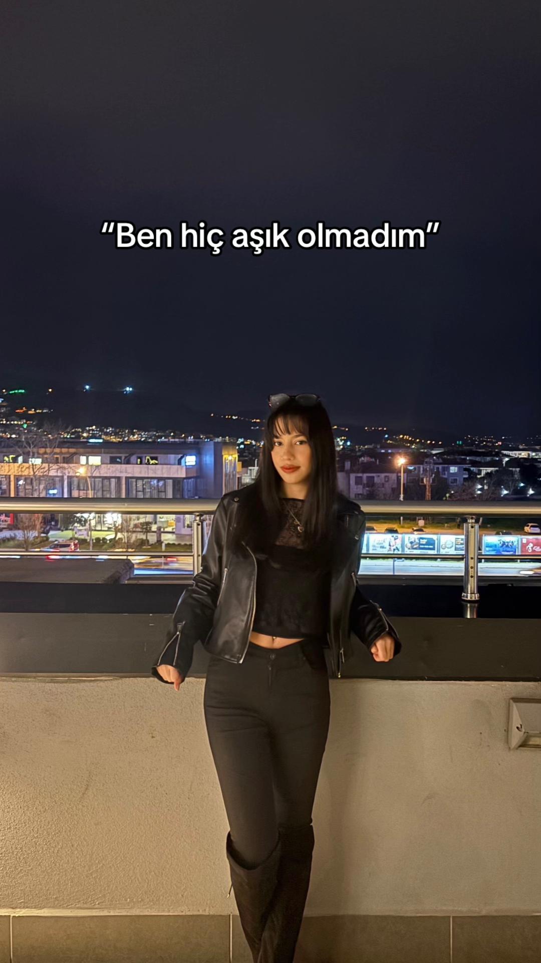 @𝐸𝓈𝓂𝒶𑁤