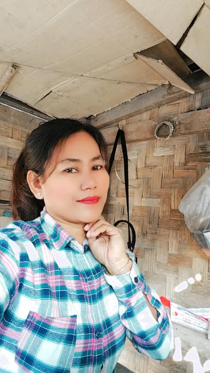 @မိုးမိုးအောင်