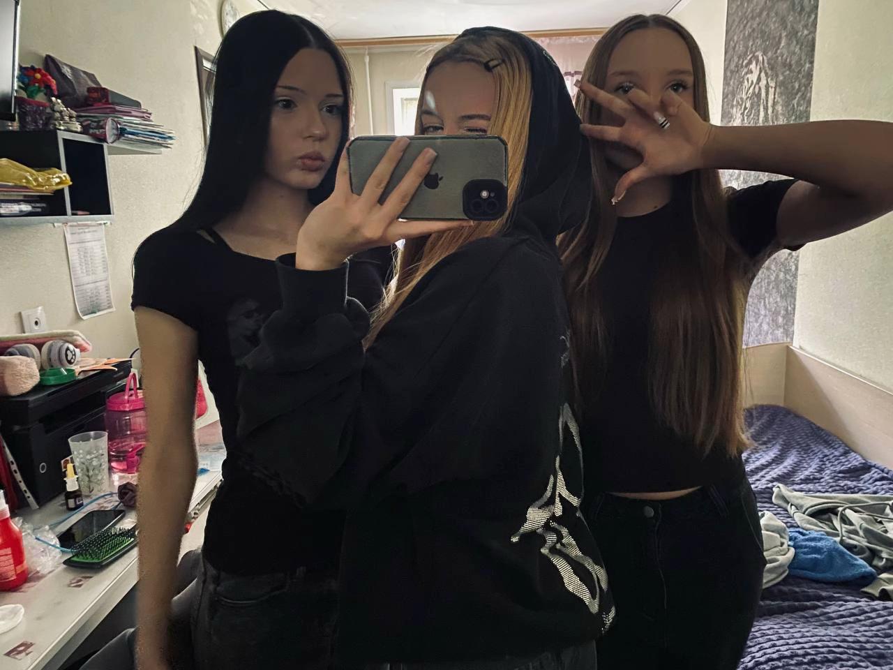 @Demidova