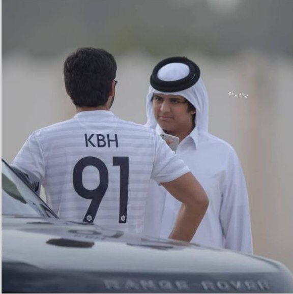 @٢