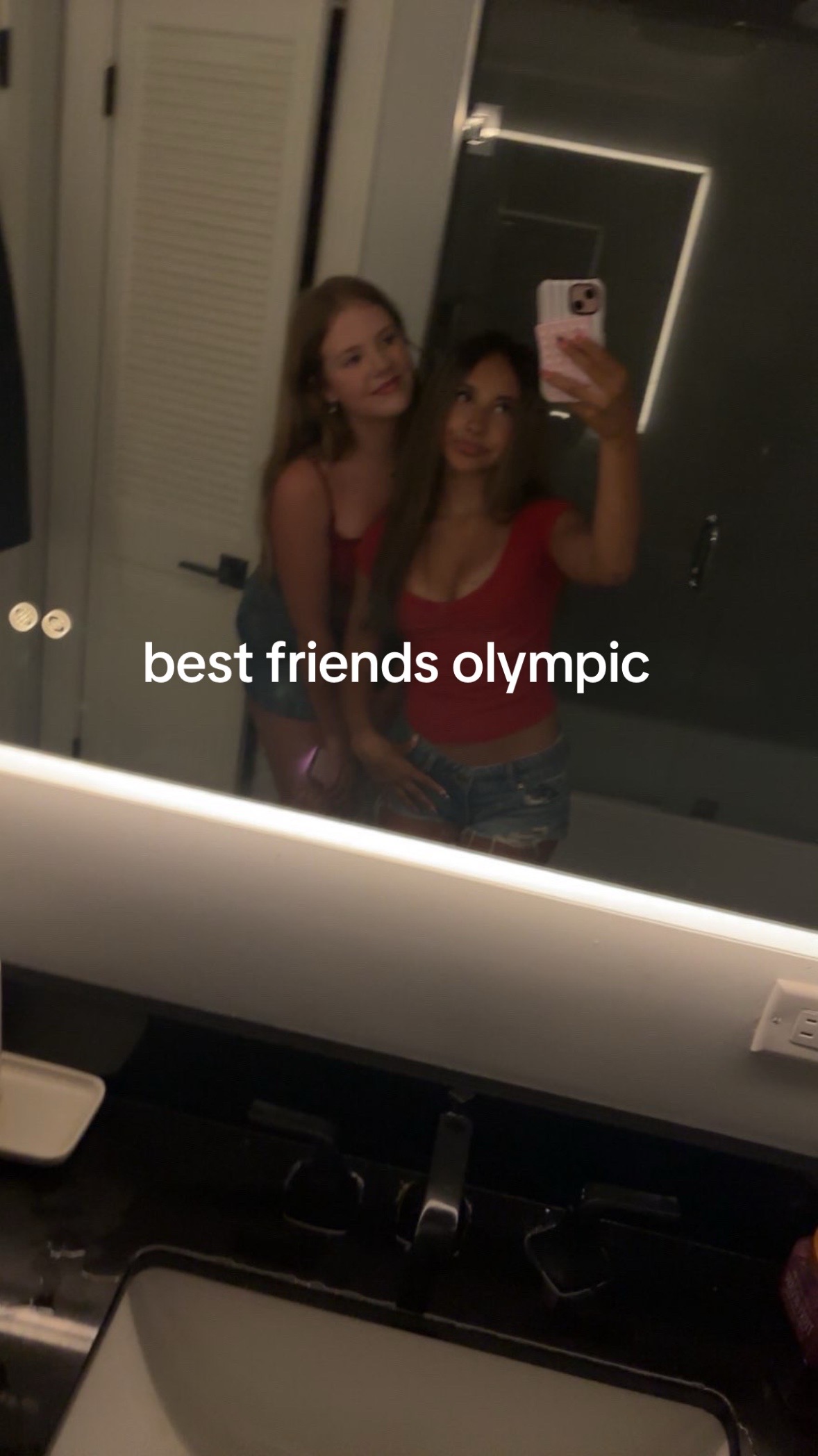 @whitetoesandwgitehoes