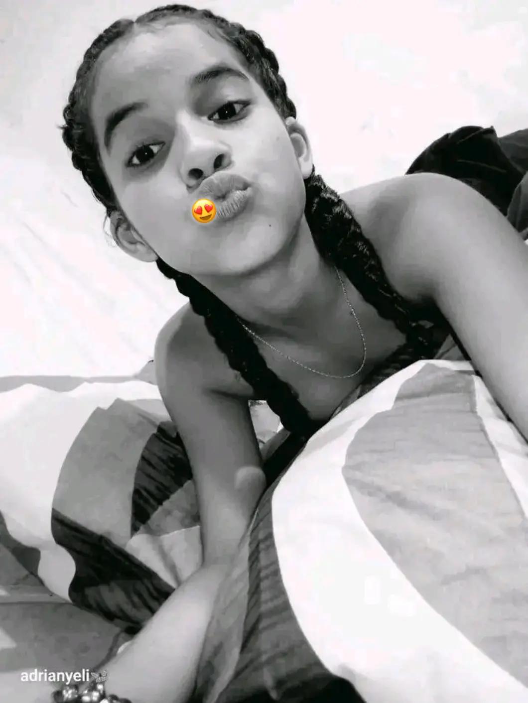 @𝒥𝒽𝑜𝓁𝑒𝒾𝒹𝒾𝓈🍒