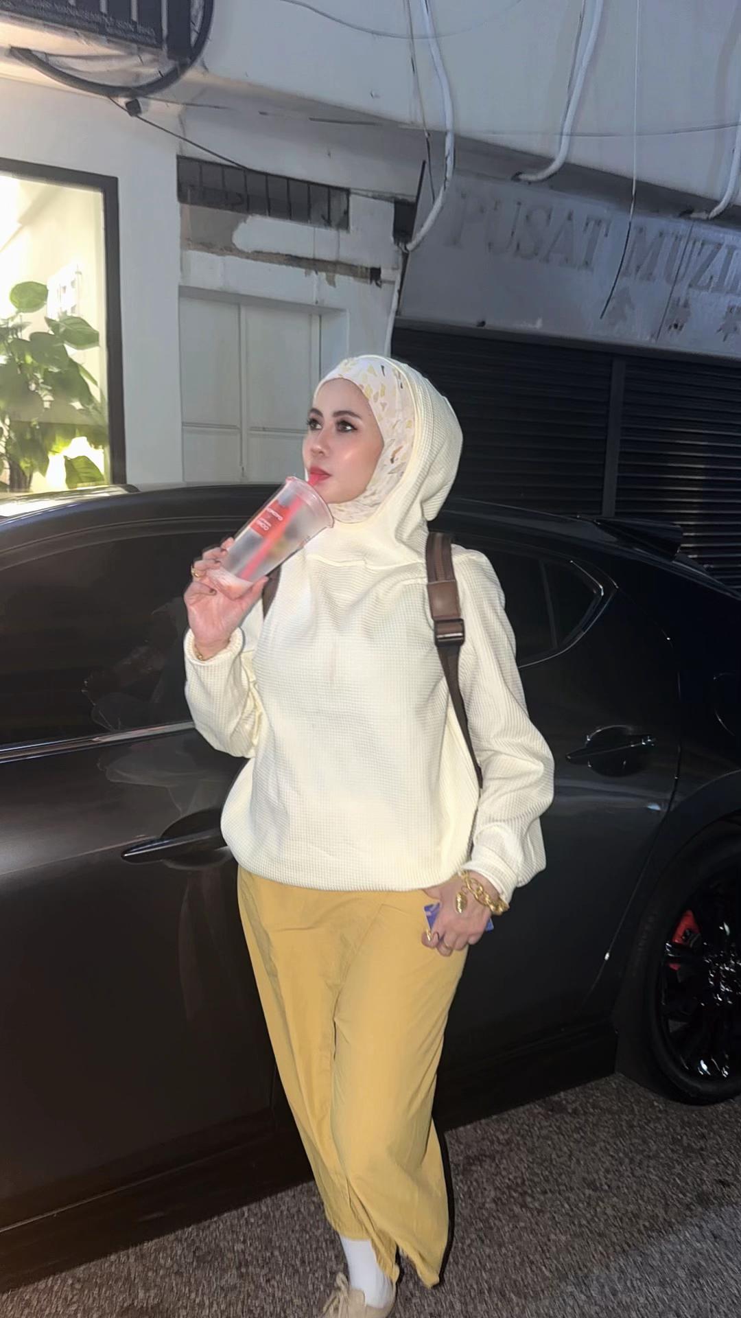 @Ms Izza Zubir
