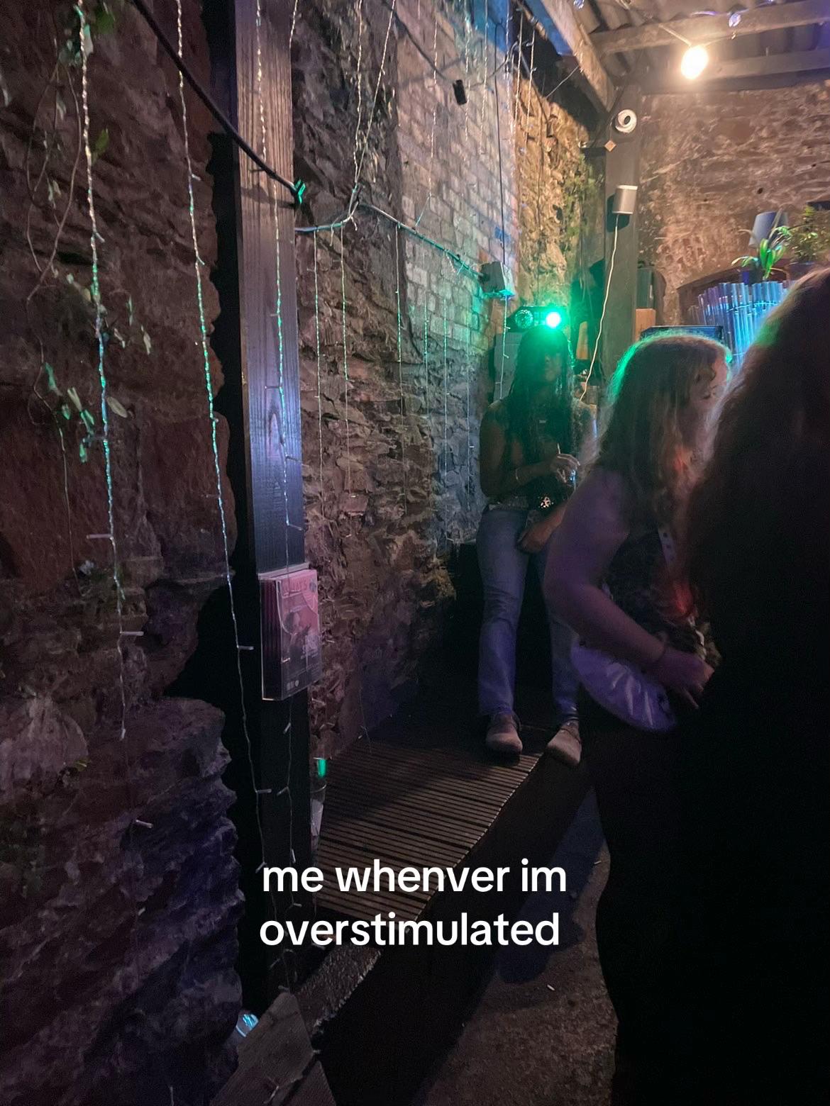 @rhi🏜️