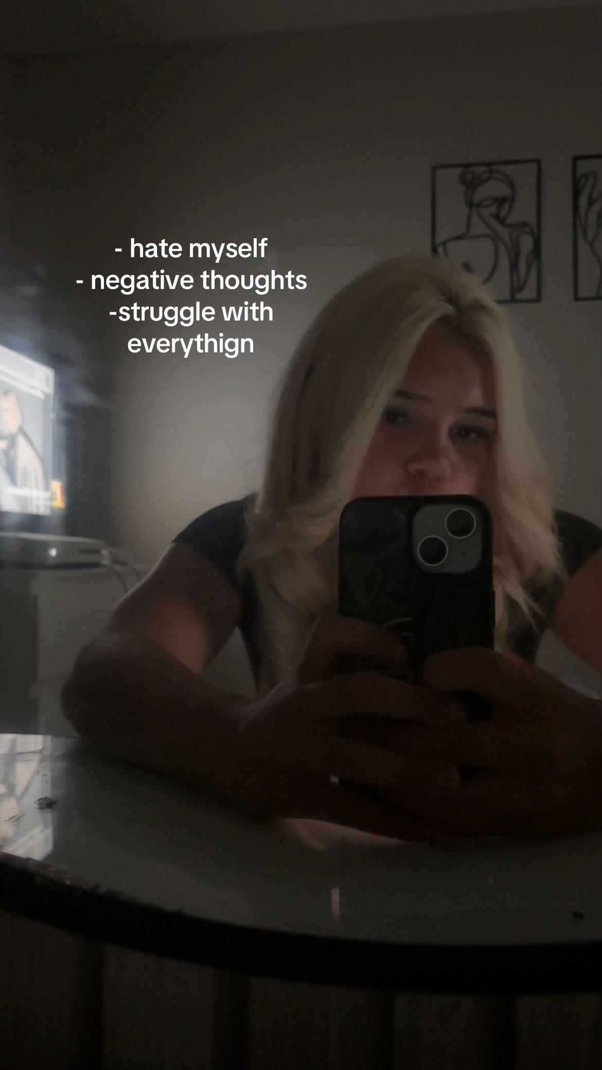 @laceylivex1