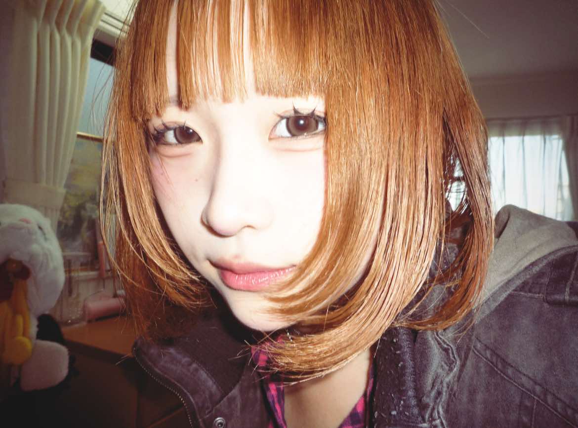 @しの