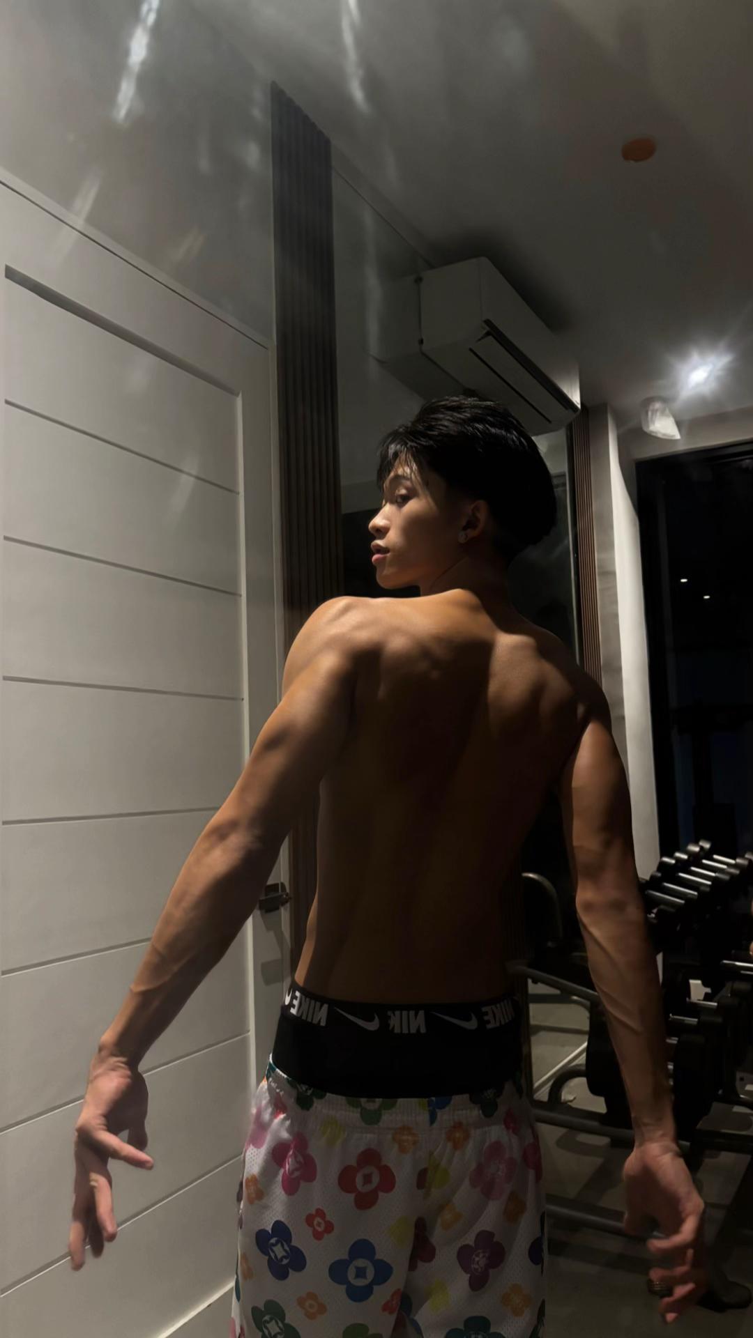 @AKX3.
