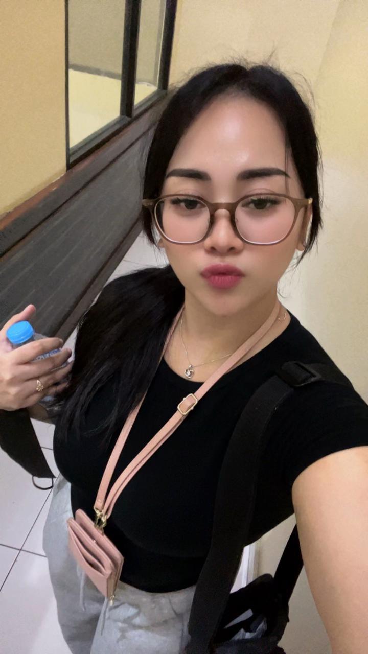 @Eva