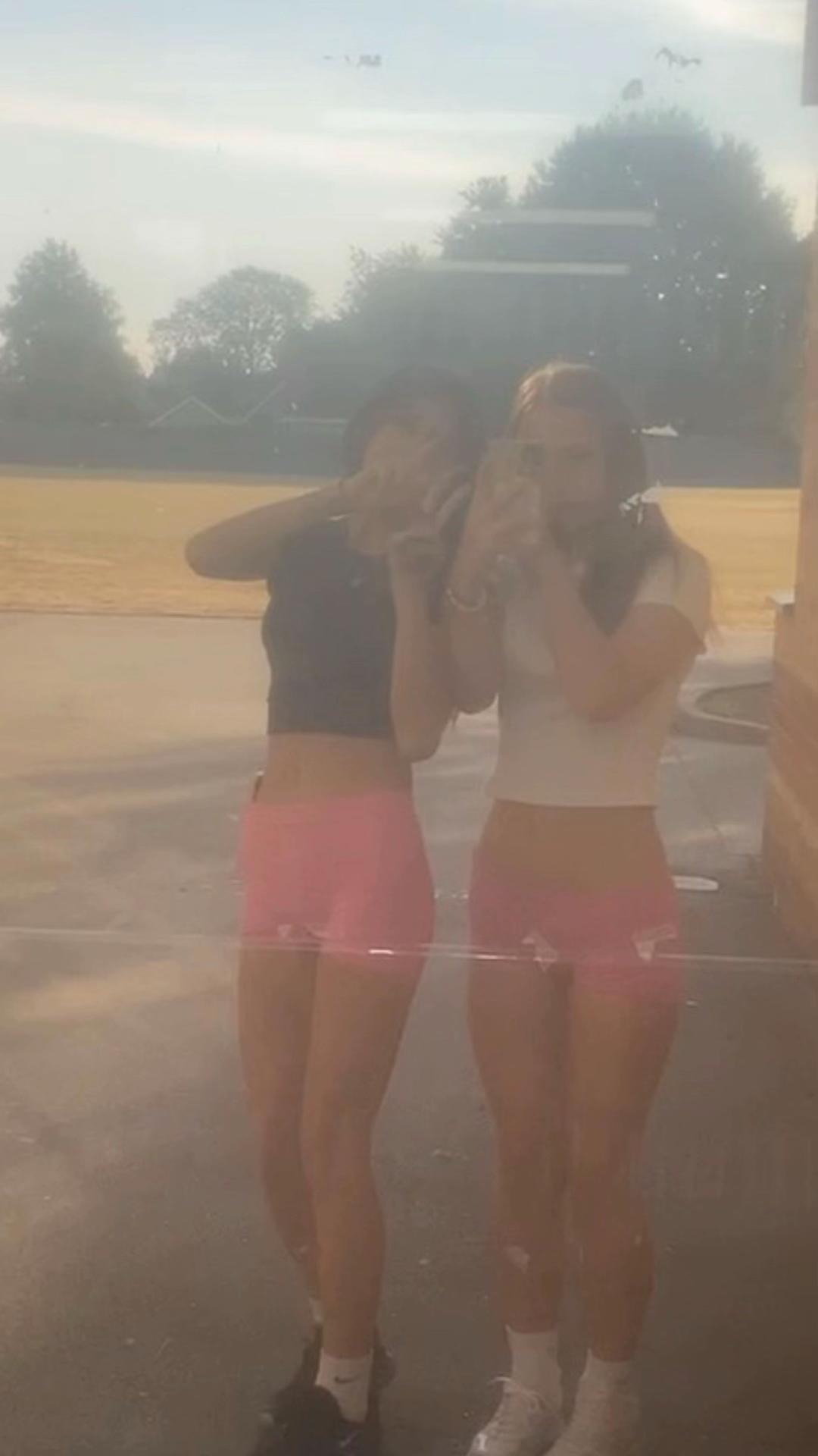 @Naomii