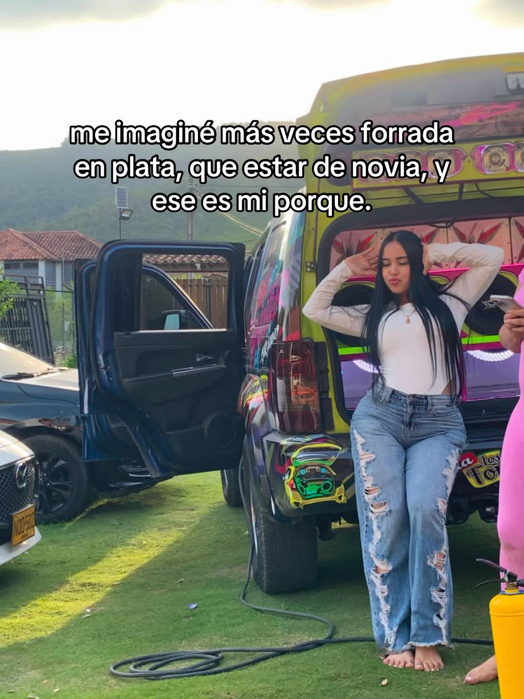 @Karen García