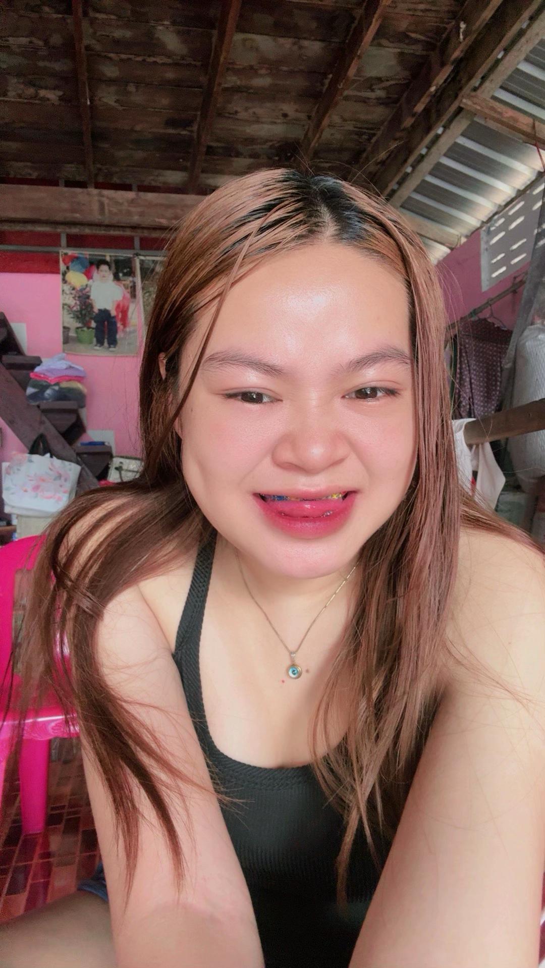 @พลอย