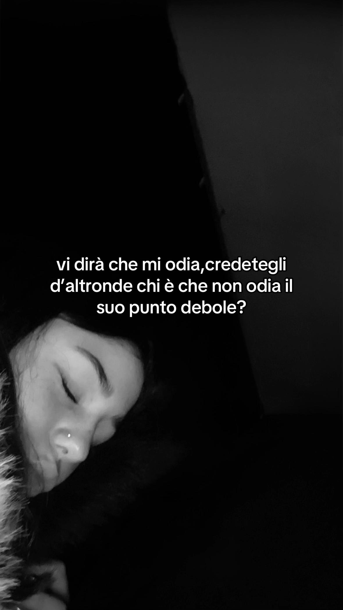 @latuamorapreferitaa