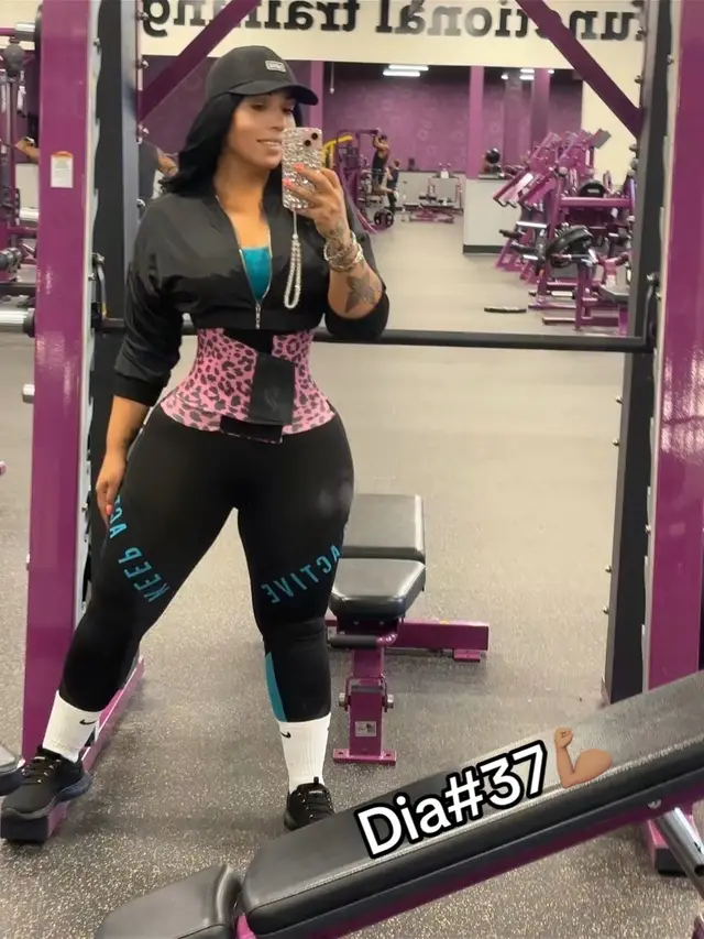 @LaMamiDelTumbao🇵🇷
