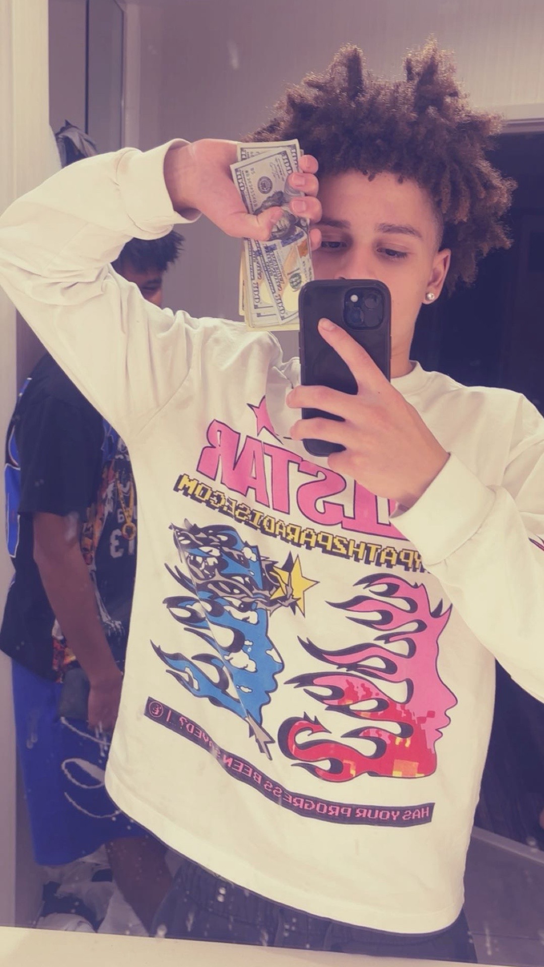@⃟