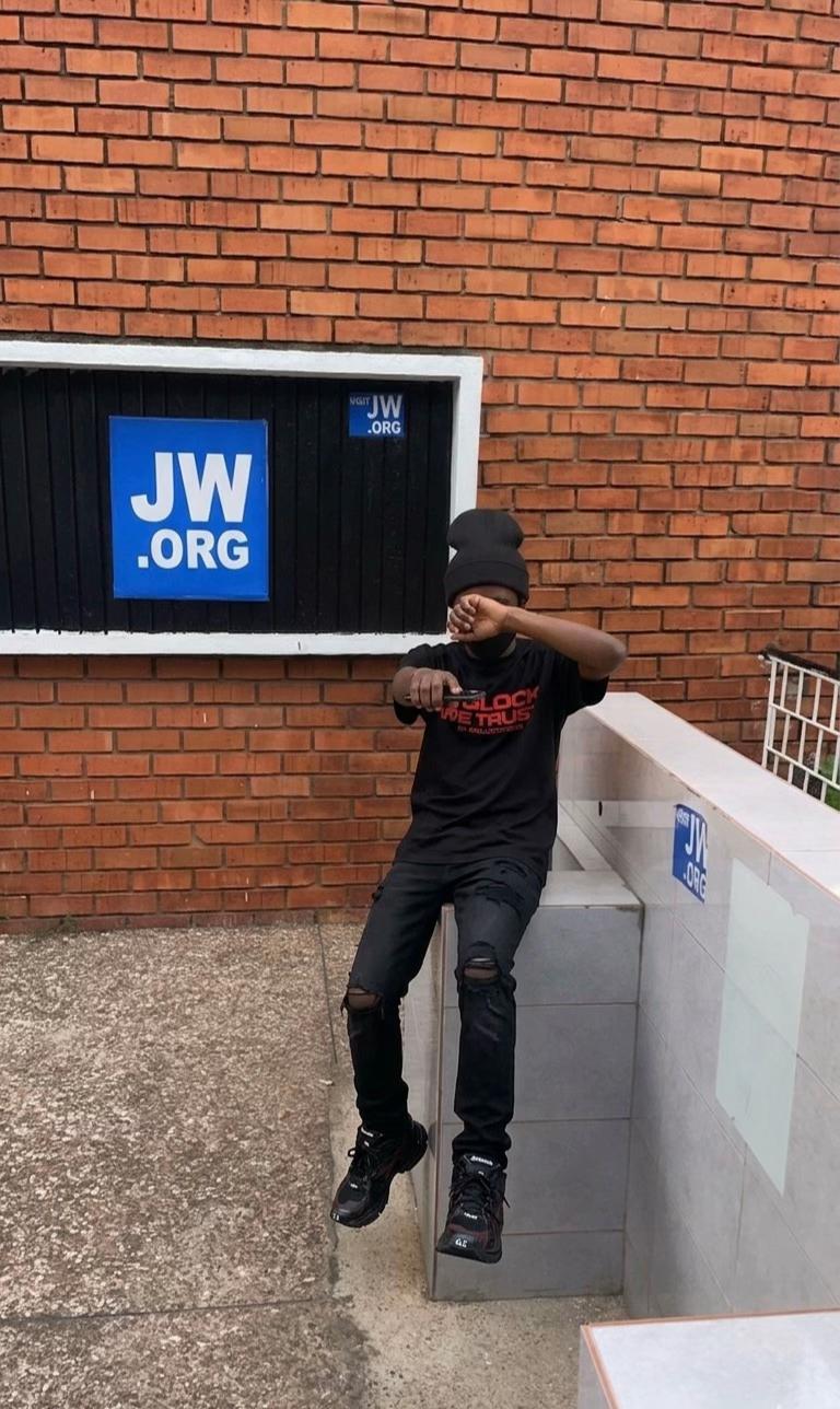 @ⱼdₑₑ🏌️♂️