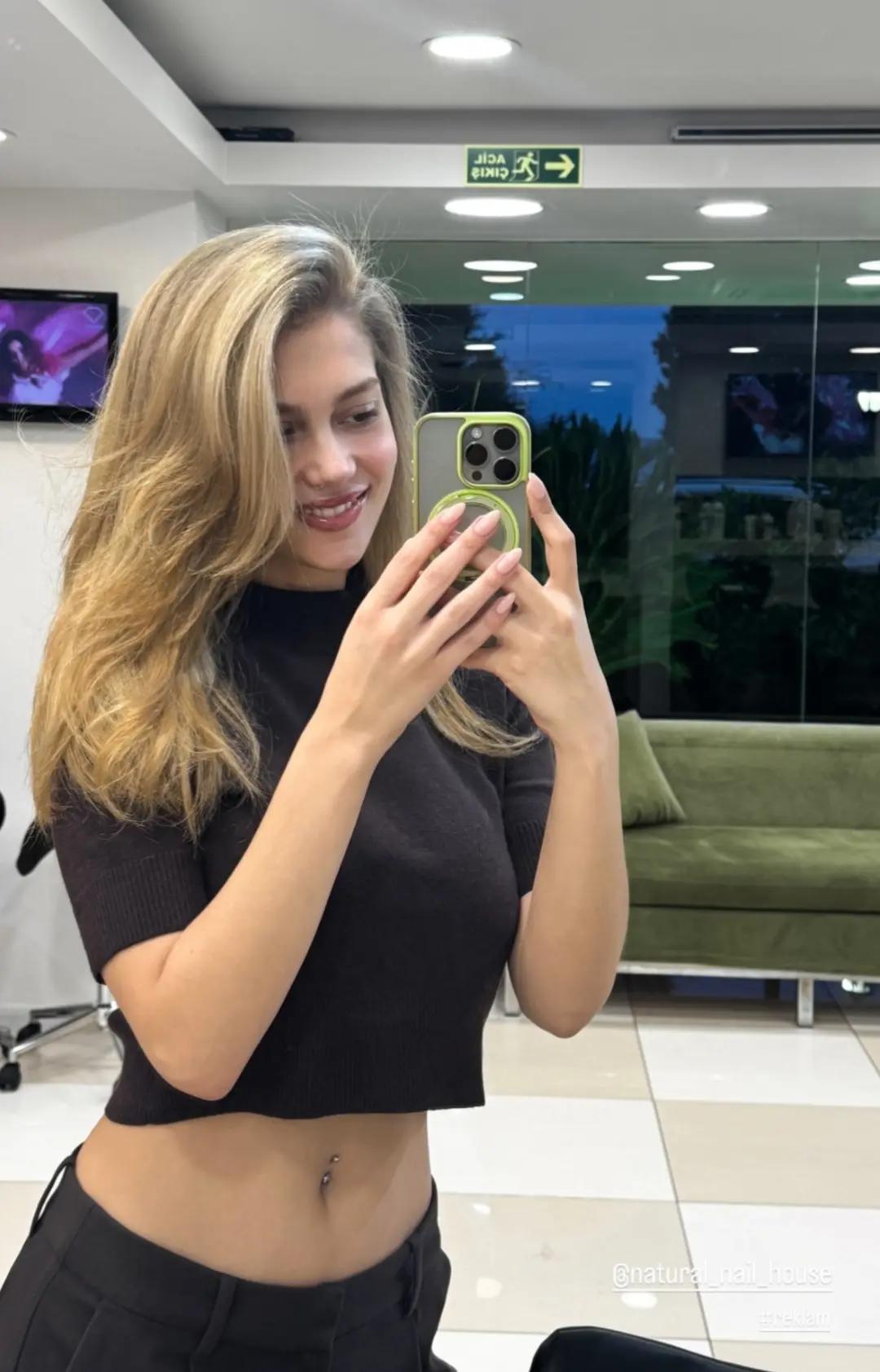 @Ecem Sena Bayır