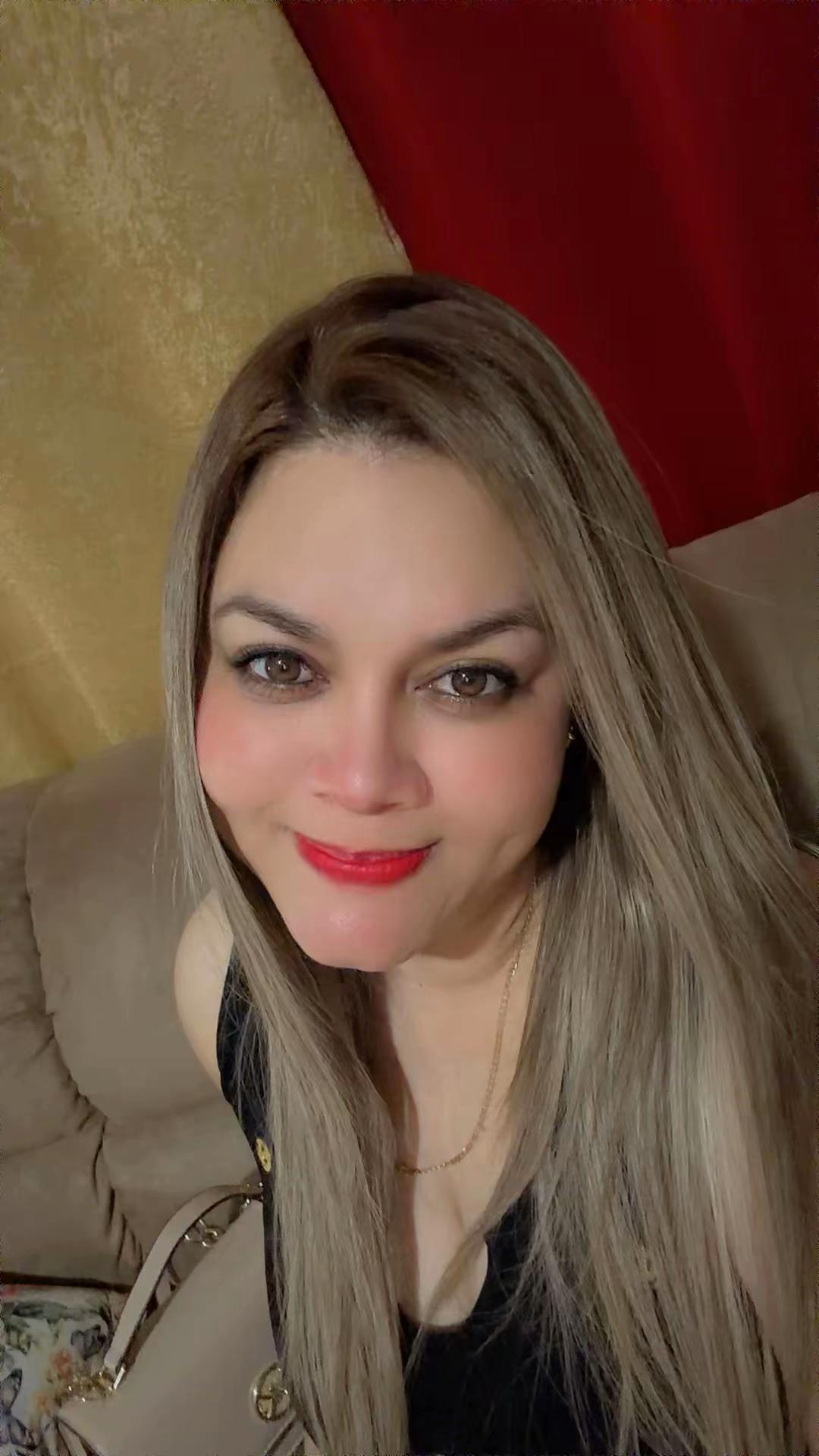 @Bessy🌸🌹🌼🌷Rodr&iacute;guez🌼🌸🌺