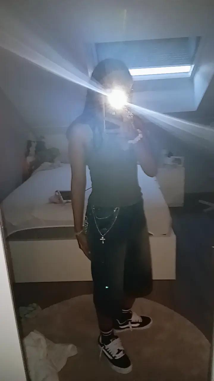 @☆•~Jiji~•☆