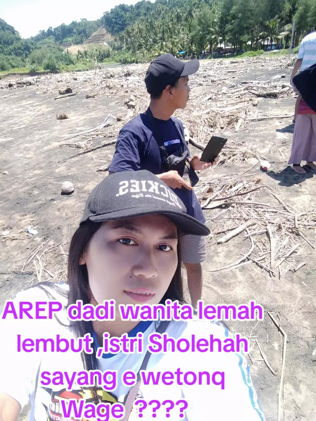 @Sephia