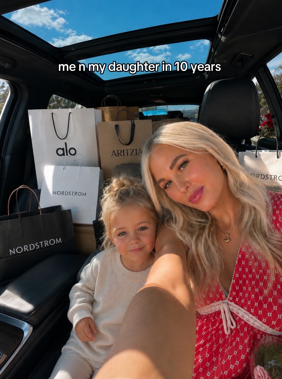 @emiliemecham