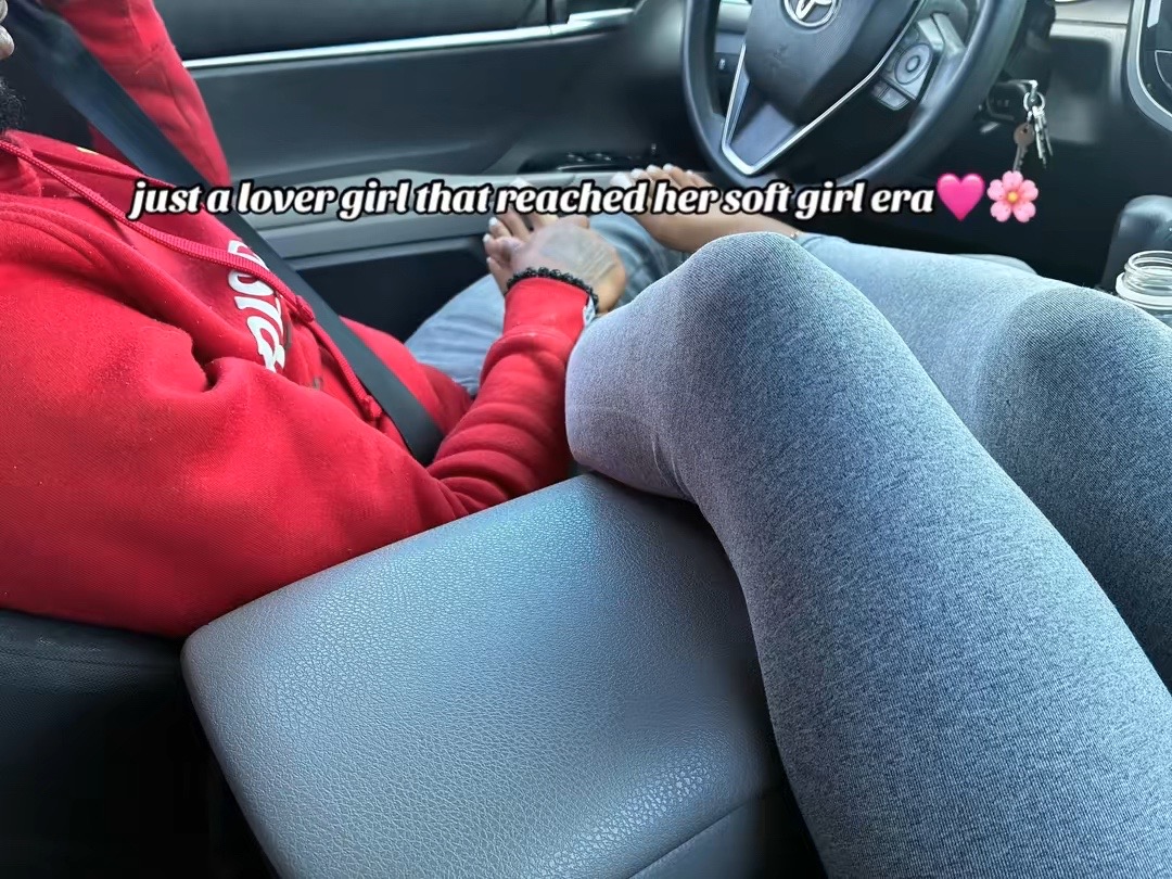 @_ms.h0lly_wood