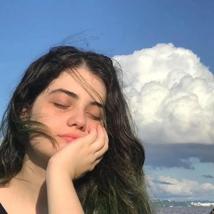 @ګلابو 👀