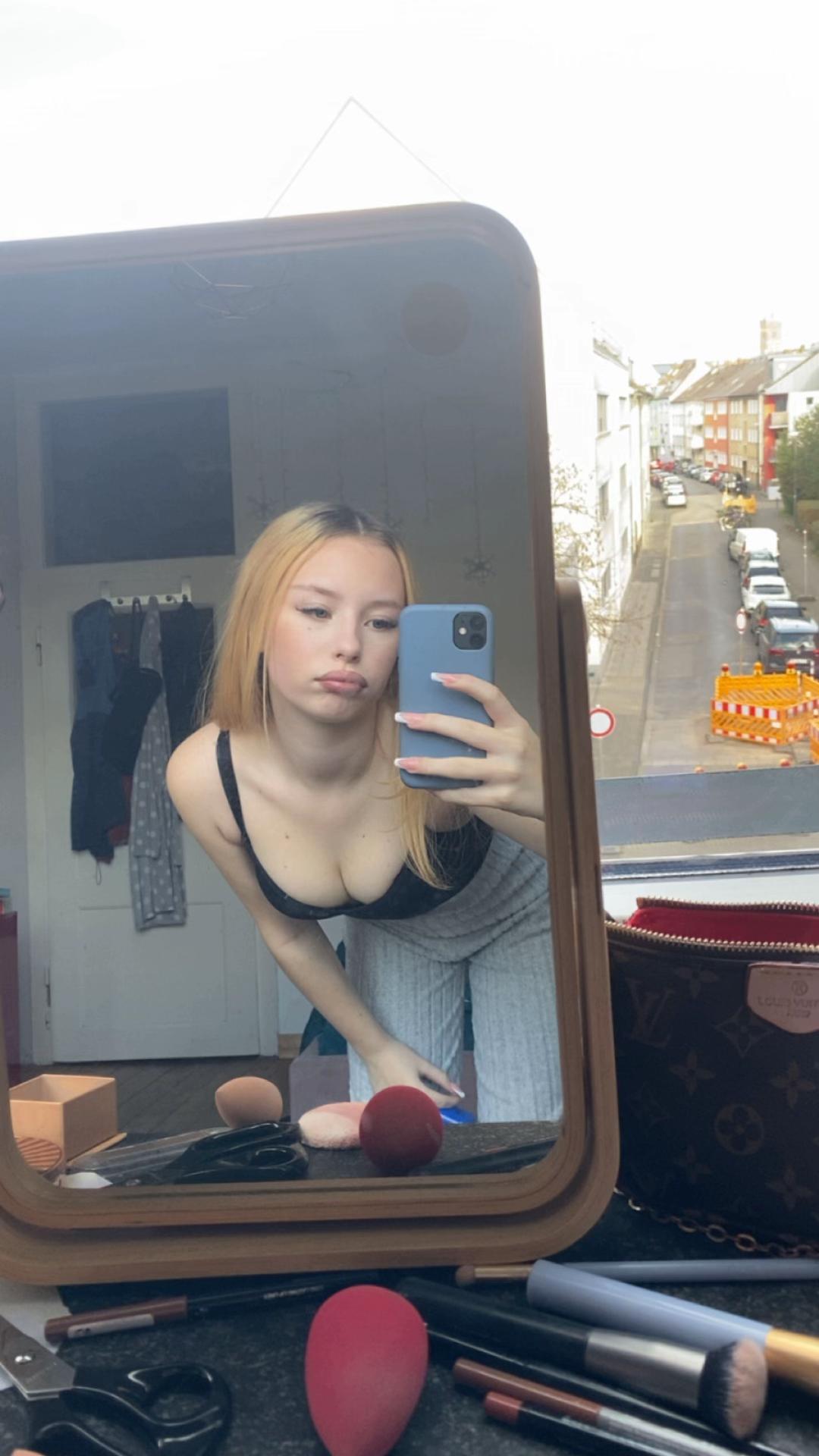 @/