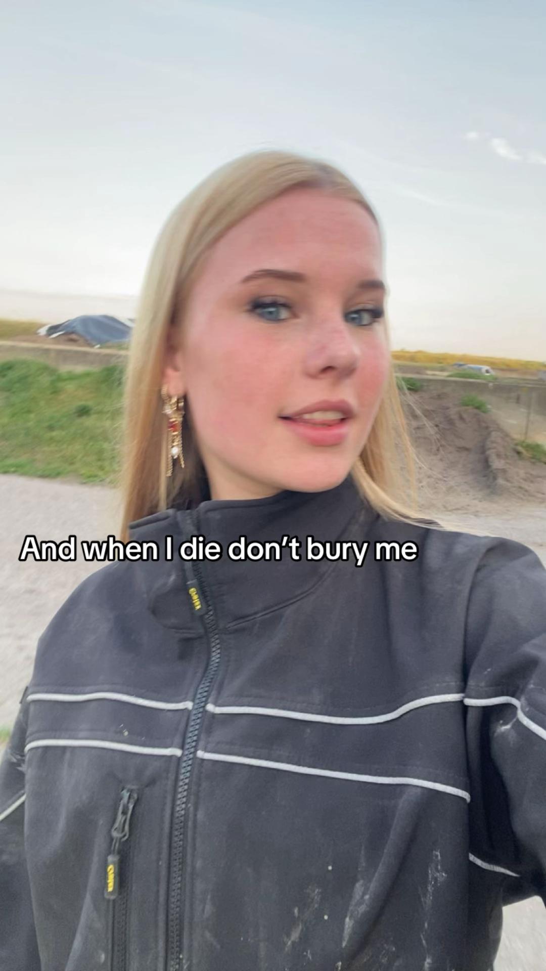 @Amy✨🤠