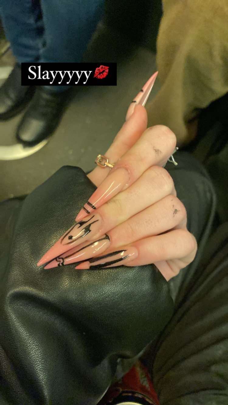 @annaskrrt.spam🕷️