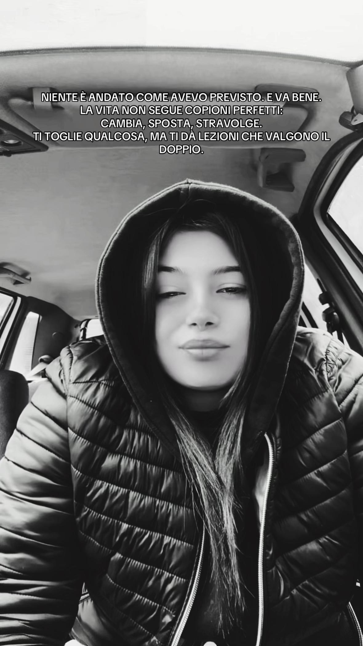 @👸🏽🖤🐍