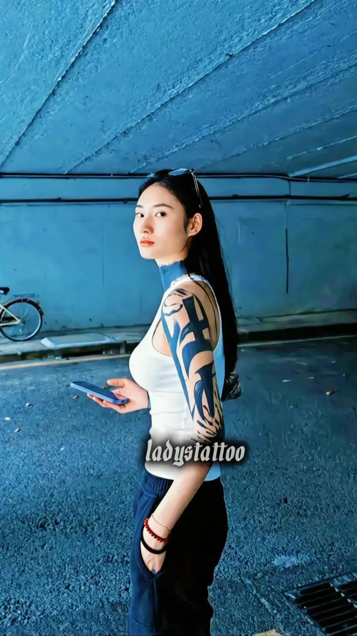 @𝕷𝖆𝖉𝖞𝖘𝖙𝖆𝖙𝖙𝖔𝖔